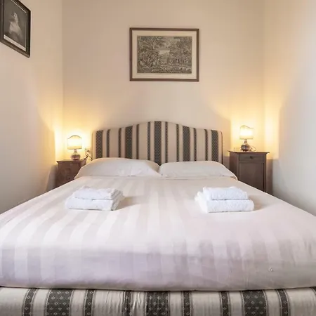 Montebello Elegant By Mmega Apartament *